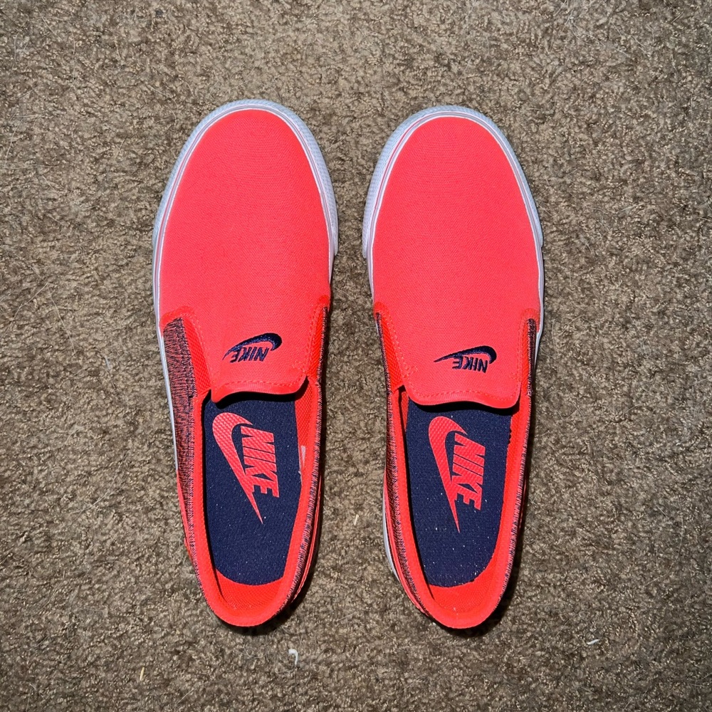 Nike slip ons